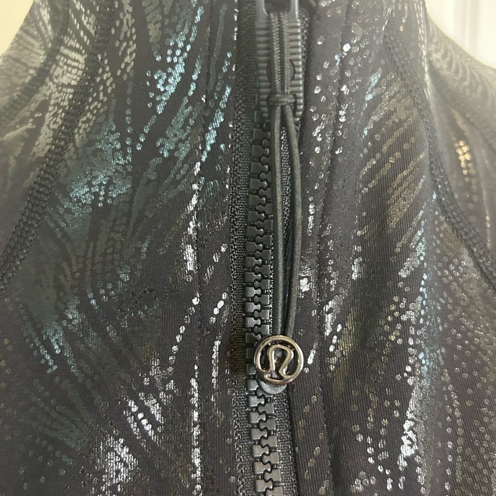 🖤”Lululemon” Black Jacket with Standing Collar and Tailored Fit w/ Pockets🖤 - Picture 3 of 17